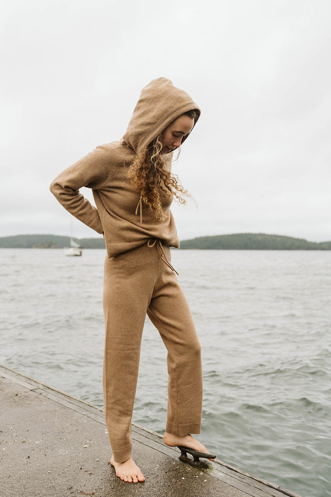 The Agate Cashmere Hoodie | Acorn