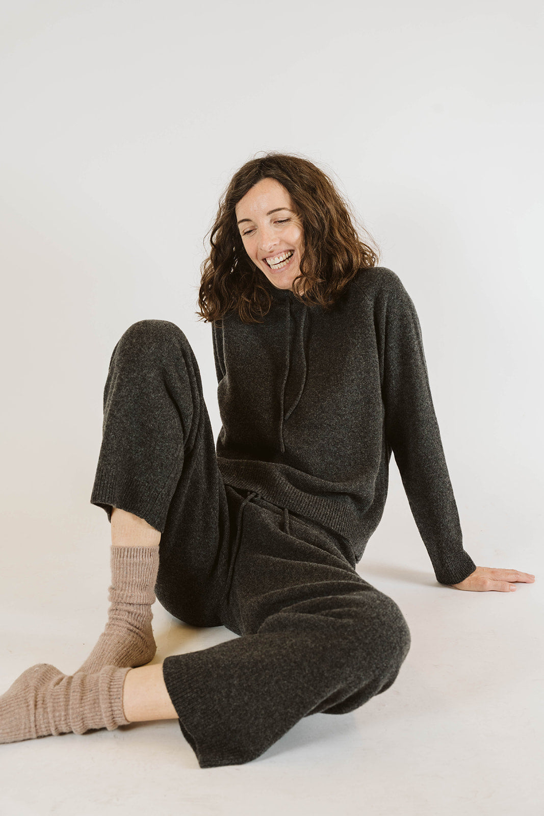 The Agate Cashmere Pant | Charcoal