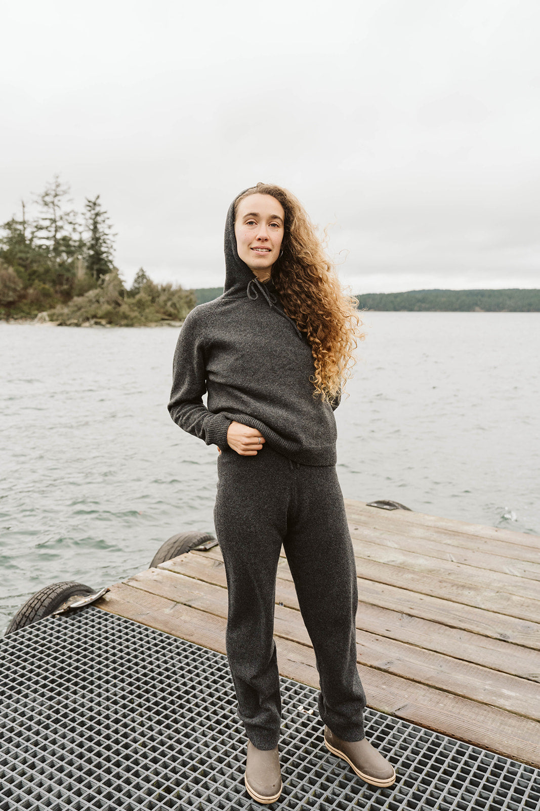 The Agate Cashmere Pant | Charcoal